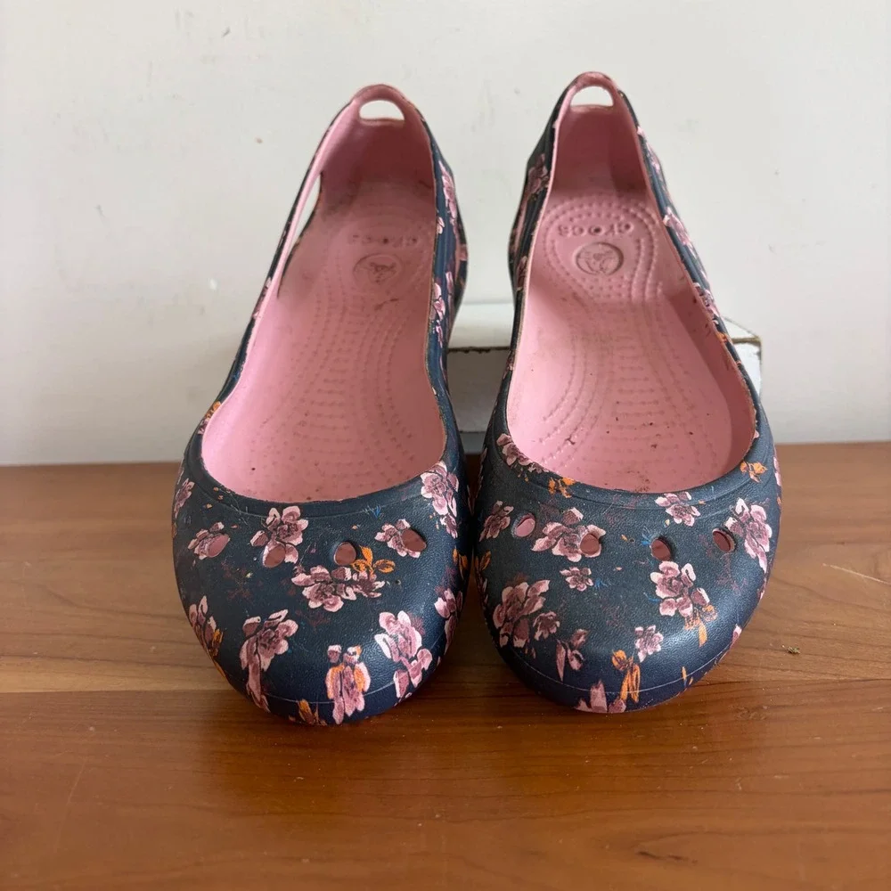 Crocs Kadee Floral Navy Pink Ballet Flats Slip On Shoes Womens Size 7